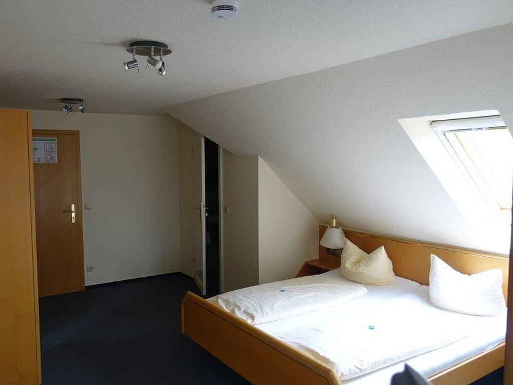 Hotel Gasthaus Krone Именстад ам Бодензе Екстериор снимка