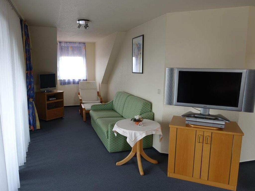 Hotel Gasthaus Krone Именстад ам Бодензе Екстериор снимка